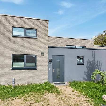 Holiday home In Lembruch-duemmer With Wifi Lembruch